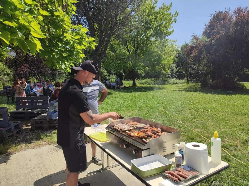 grillade repas fraternel